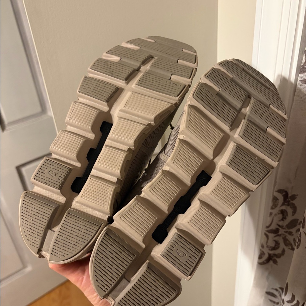 On Running Women’s Cloud Sneakers in Taupe - Picture 3 of 6